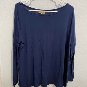Women’s navy piko top